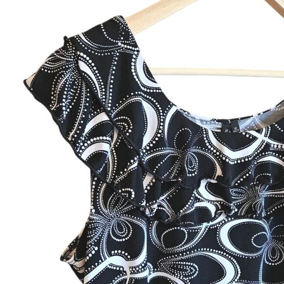 Susan Lawrance Sleeveless Top Tank Blouse Ruffle Neck Scoop Neck Women's Size 1X - Picture 3 of 7